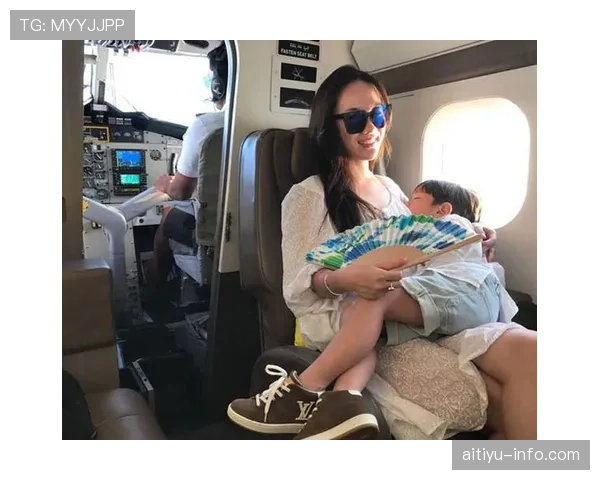 吴柳芳拎着名牌包去菜市场，这反差我笑出了声